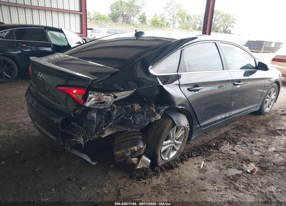 2015 HYUNDAI SONATA SE VIN: 5NPE24AF7FH225313