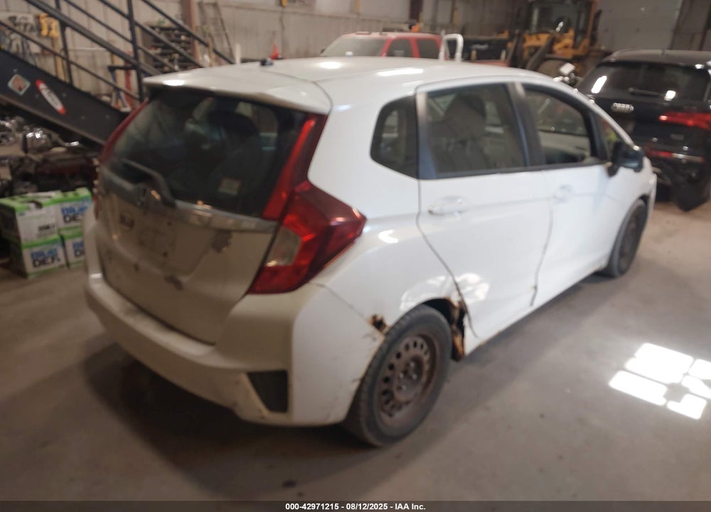 2015 HONDA FIT VIN: 3HGGK5G88FM744874