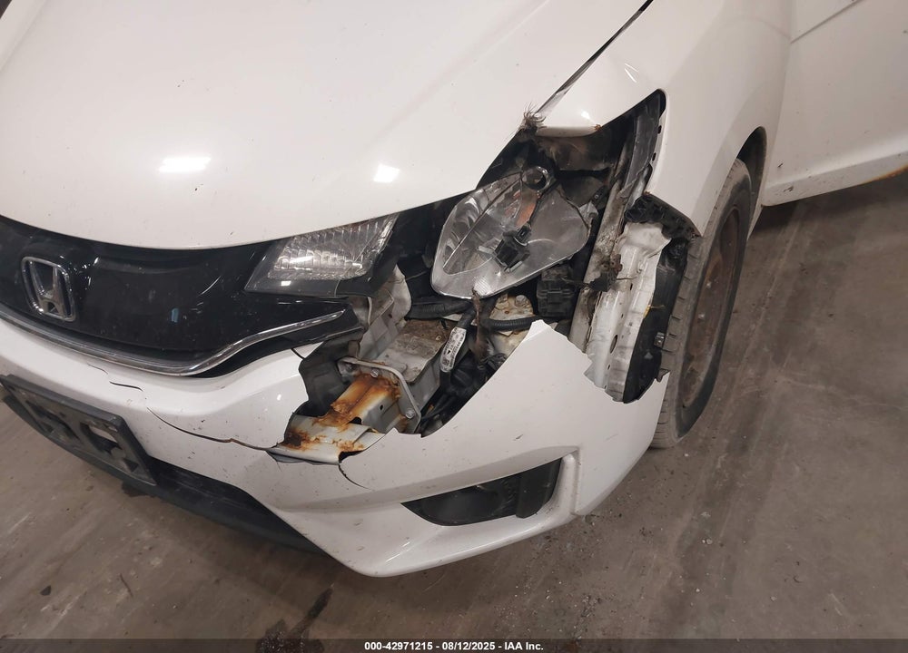 2015 HONDA FIT VIN: 3HGGK5G88FM744874