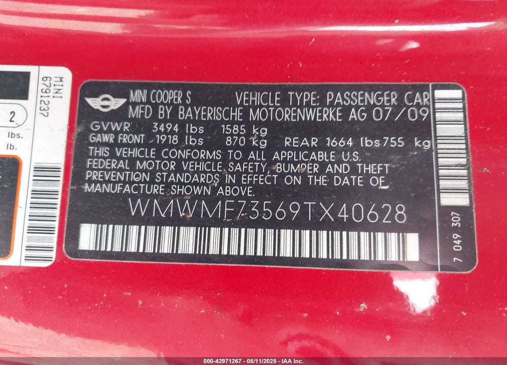 2009 MINI COOPER VIN: WMWMF73569TX40628