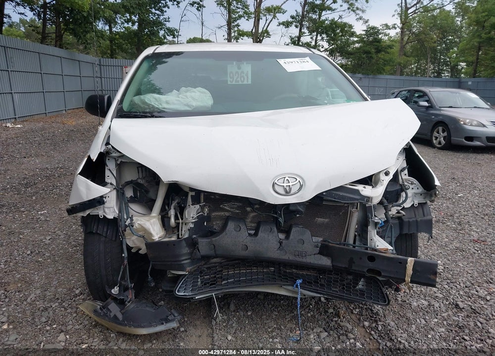 2012 TOYOTA SIENNA BASE 7 PASSENGER VIN: 5TDKA3DC1CS011697
