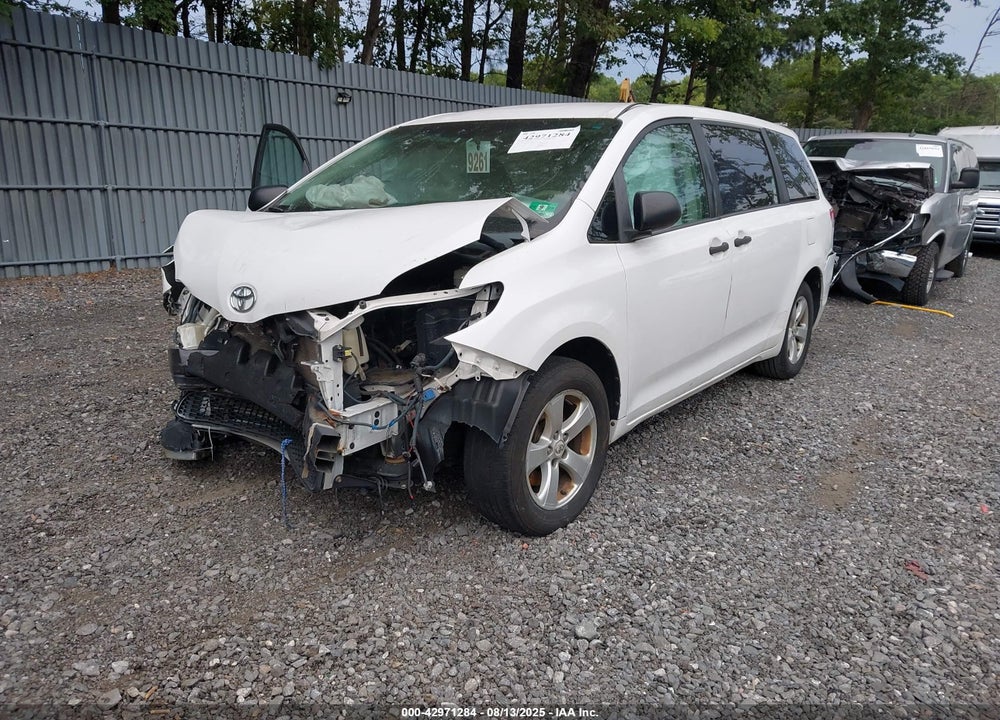 2012 TOYOTA SIENNA BASE 7 PASSENGER VIN: 5TDKA3DC1CS011697