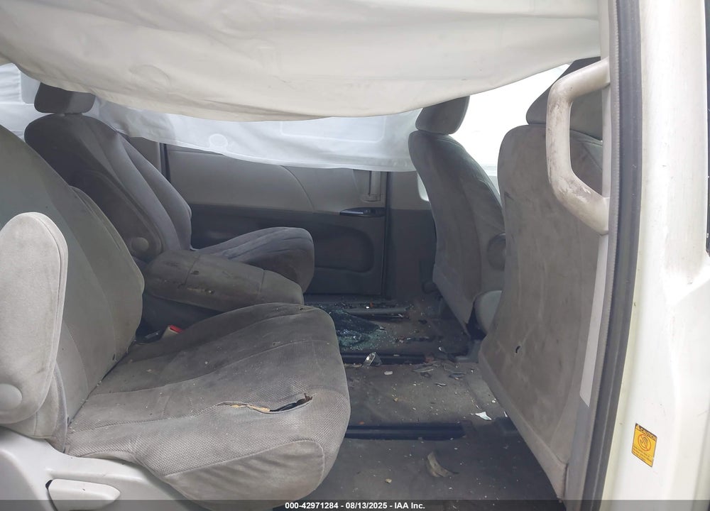 2012 TOYOTA SIENNA BASE 7 PASSENGER VIN: 5TDKA3DC1CS011697