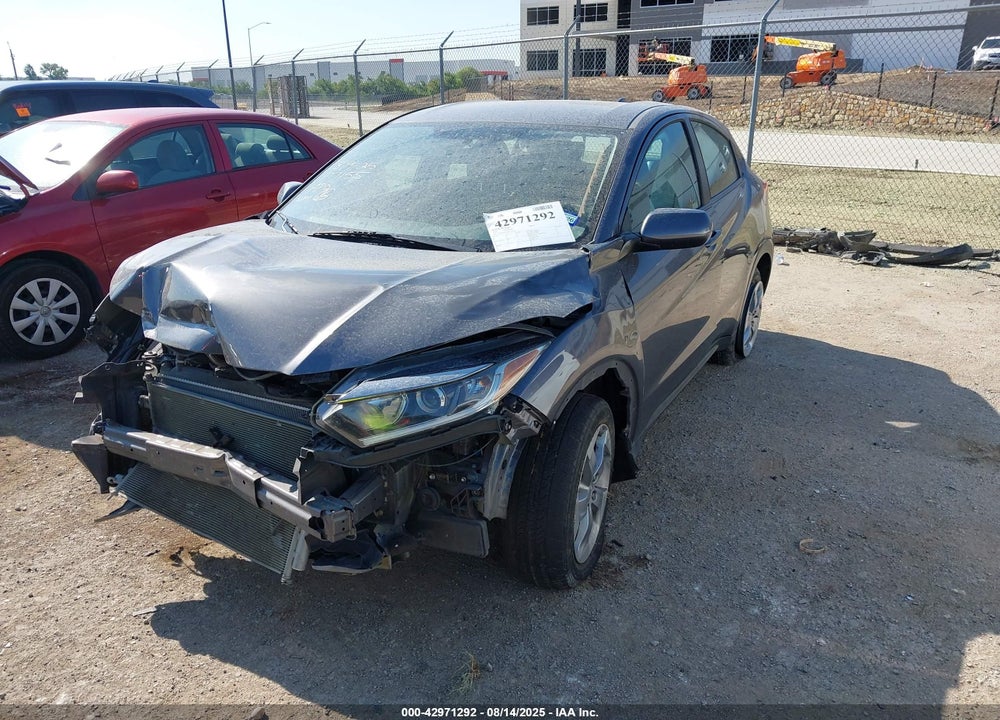 2021 HONDA HR-V VIN: 3CZRU6H37MM756225