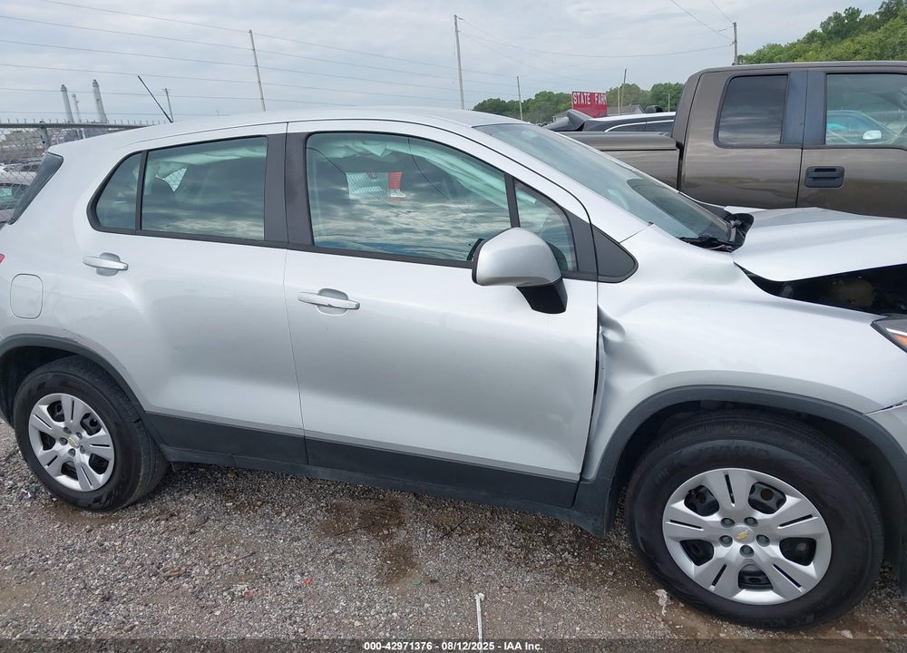 2017 CHEVROLET TRAX VIN: 3GNCJKSB9HL267017