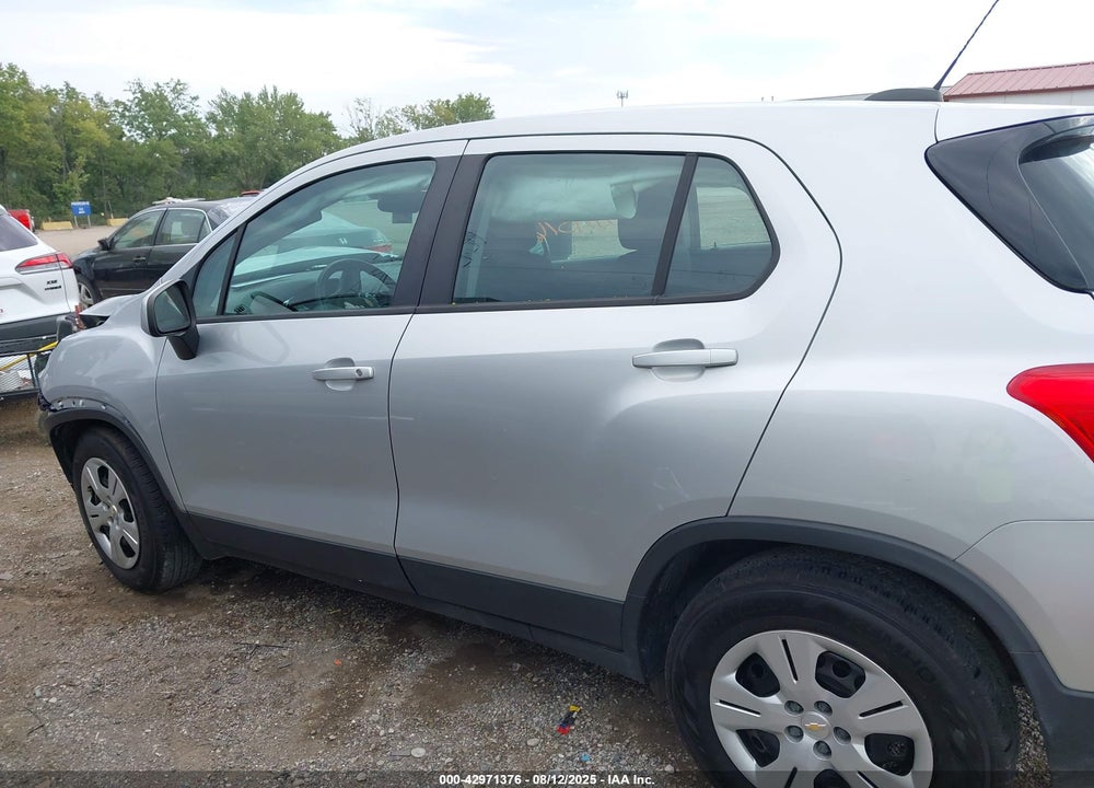 2017 CHEVROLET TRAX VIN: 3GNCJKSB9HL267017