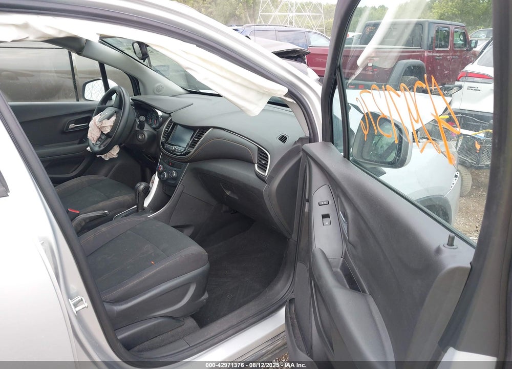 2017 CHEVROLET TRAX VIN: 3GNCJKSB9HL267017