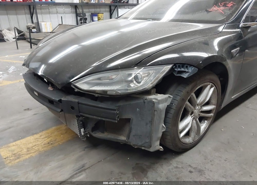 2013 TESLA MODEL S VIN: 5YJSA1CN2DFP27277