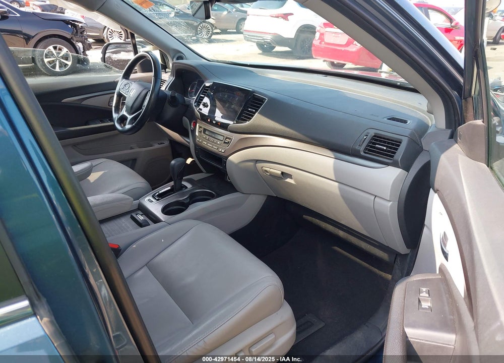 2019 HONDA PILOT VIN: 5FNYF6H57KB049012