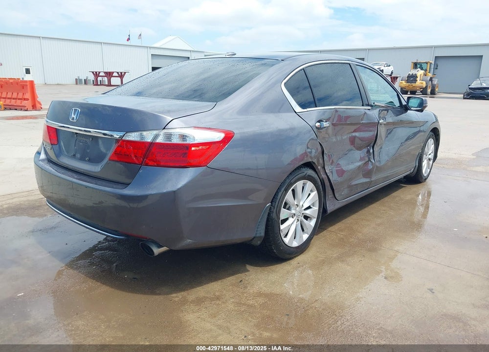 2014 HONDA ACCORD VIN: 1HGCR2F81EA260650