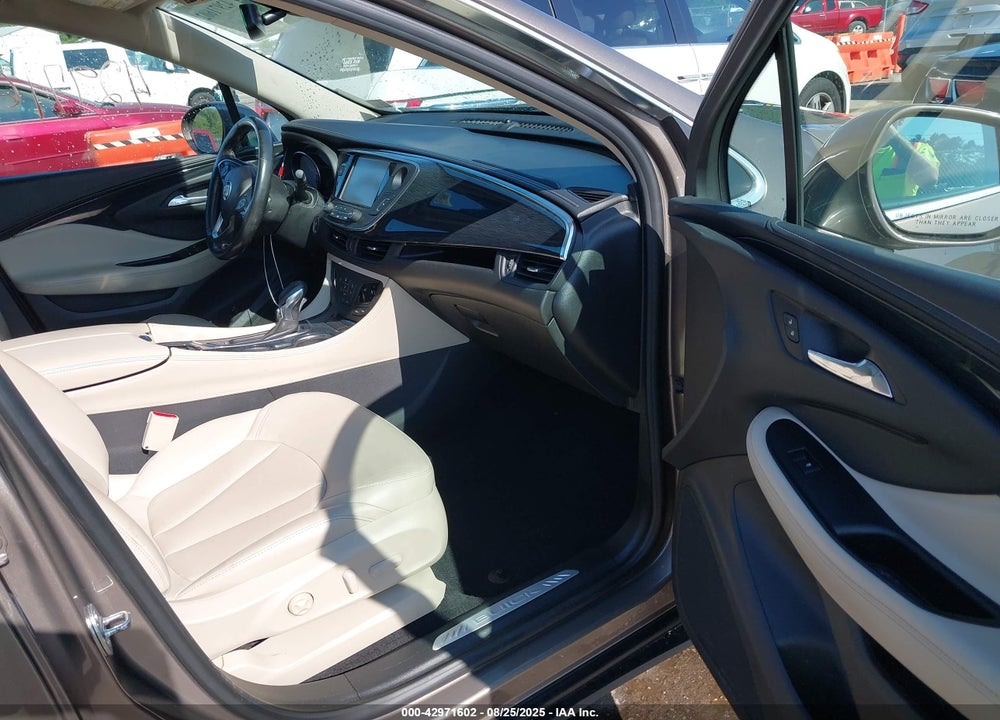 2018 BUICK ENVISION VIN: LRBFX1SA3JD027381