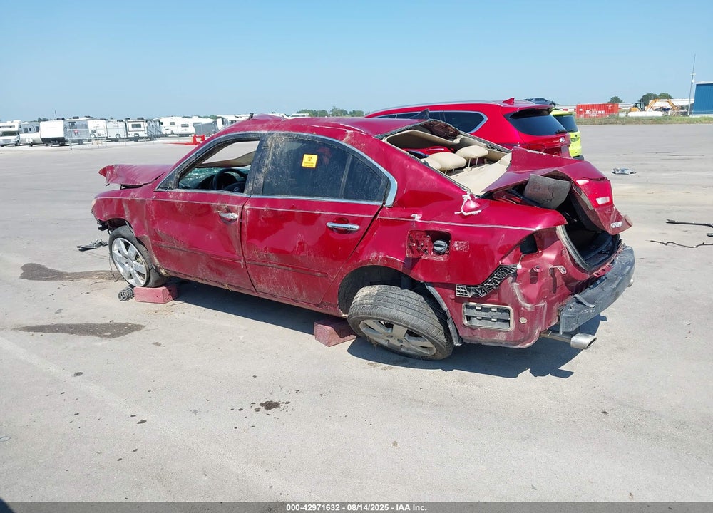 2009 KIA OPTIMA VIN: KNAGE224895309188