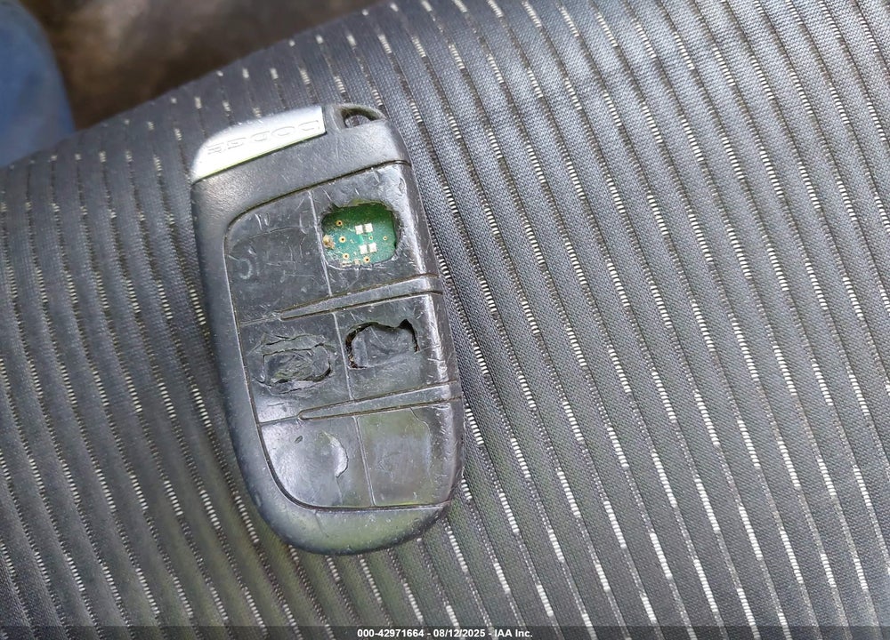 2011 DODGE JOURNEY VIN: 3D4PG1FG9BT519660