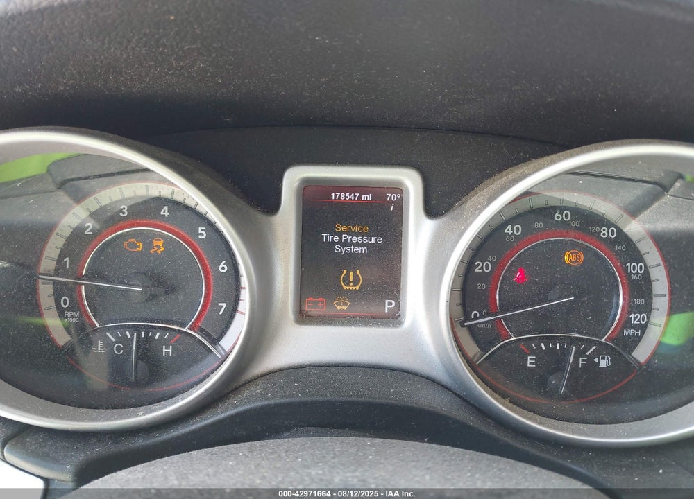 2011 DODGE JOURNEY VIN: 3D4PG1FG9BT519660