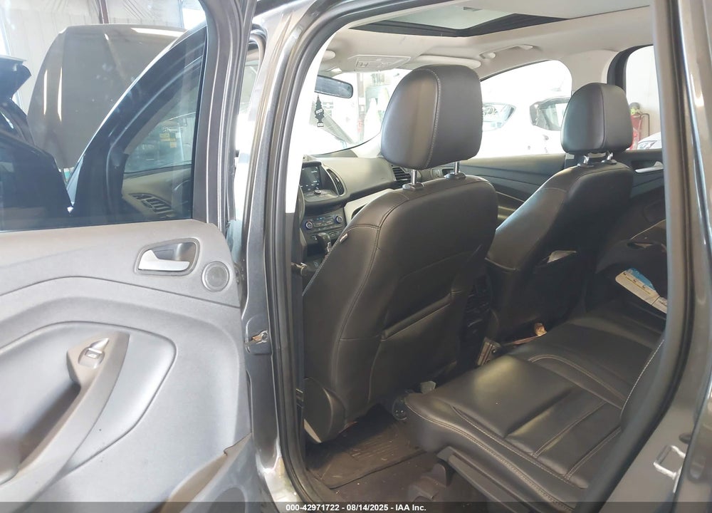 2017 FORD ESCAPE SE VIN: 1FMCU9GD3HUC57989