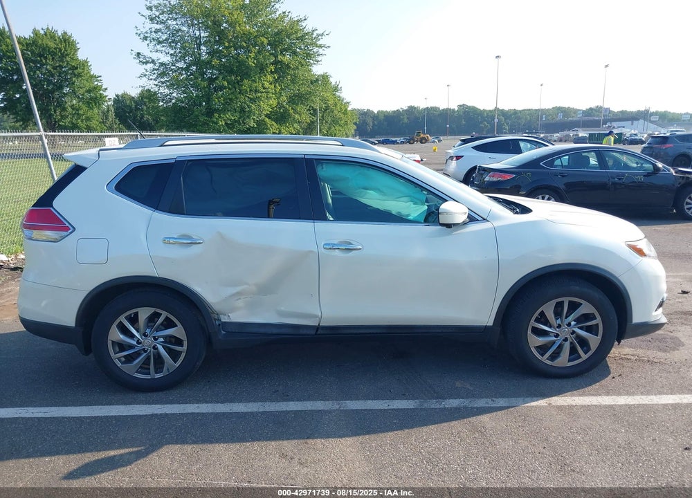 2015 NISSAN ROGUE SL VIN: 5N1AT2MVXFC889082