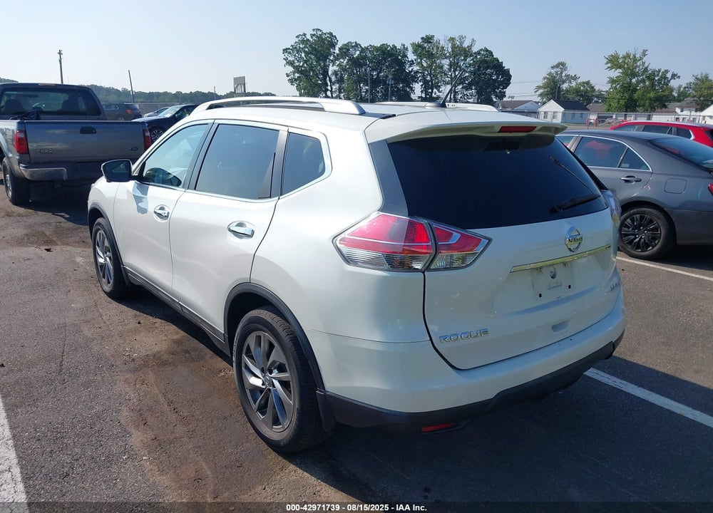 2015 NISSAN ROGUE SL VIN: 5N1AT2MVXFC889082