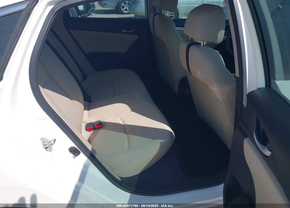 2018 HONDA CIVIC VIN: 2HGFC2F53JH507635