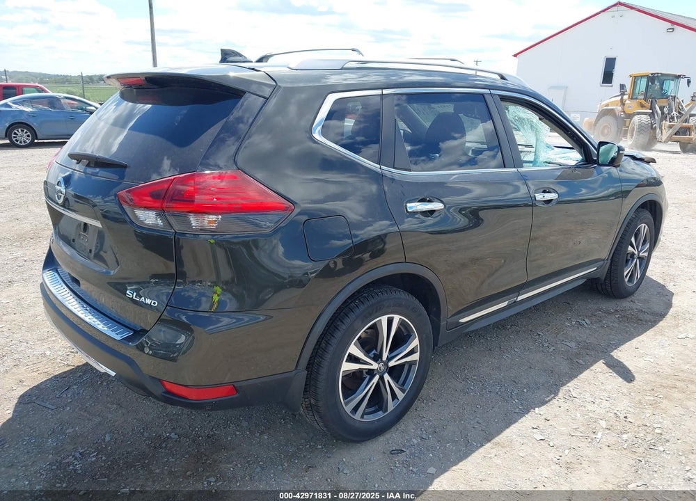 2017 NISSAN ROGUE SL VIN: JN8AT2MV3HW019412