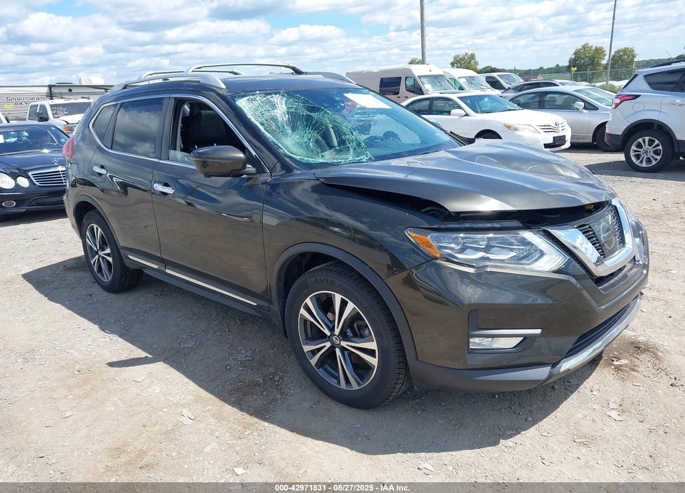 2017 NISSAN ROGUE SL VIN: JN8AT2MV3HW019412
