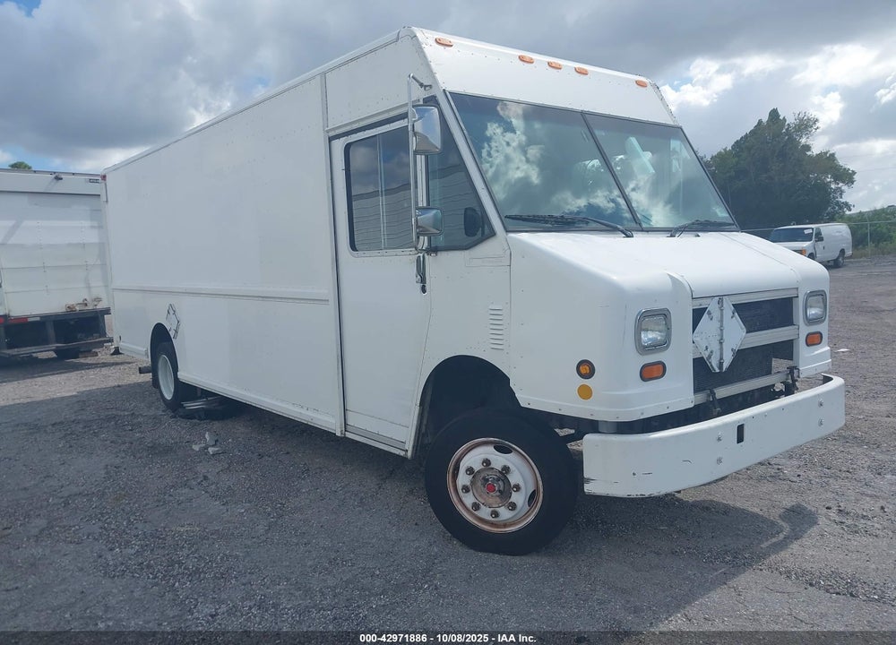 2000 FREIGHTLINER CHASSIS VIN: 4UZA5FAC0YCG63854