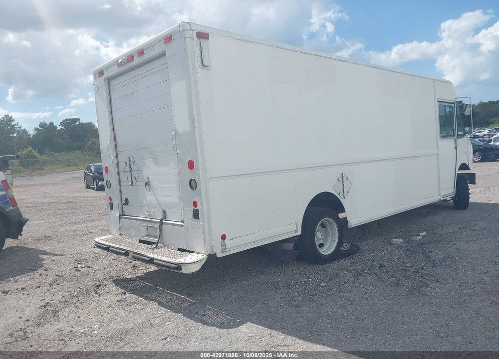 2000 FREIGHTLINER CHASSIS VIN: 4UZA5FAC0YCG63854