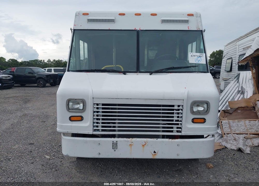 2009 FREIGHTLINER CHASSIS M LINE WALK-IN VAN VIN: 4UZAANDU29CAL8965