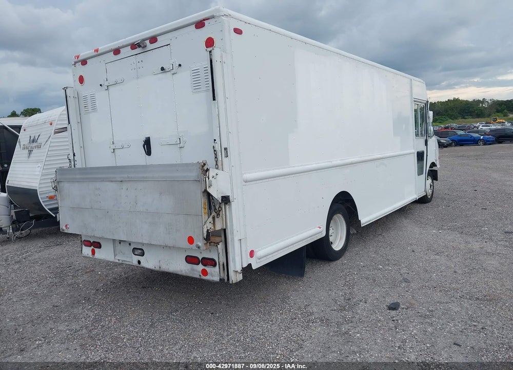 2009 FREIGHTLINER CHASSIS M LINE WALK-IN VAN VIN: 4UZAANDU29CAL8965
