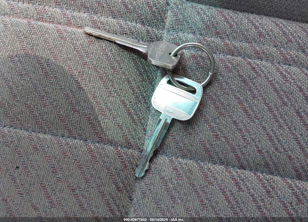 1995 TOYOTA TACOMA VIN: 4TAUN41B1SZ011898