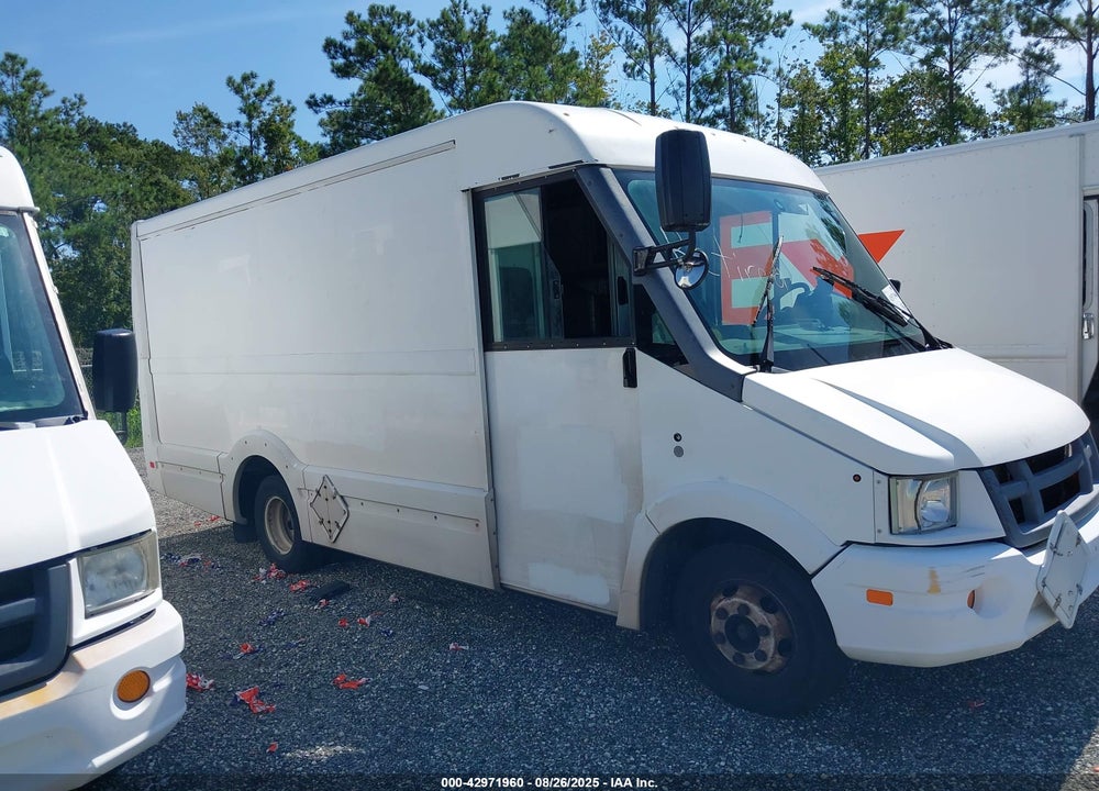 2015 ISUZU COMMERCIAL VAN VIN: JALB4T178F7W00404