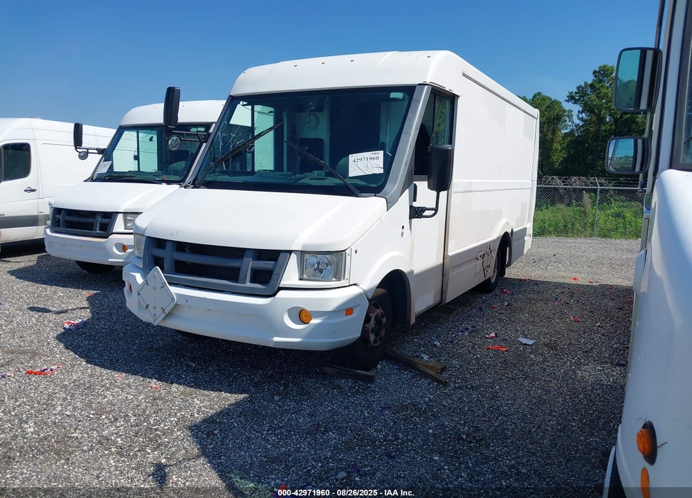 2015 ISUZU COMMERCIAL VAN VIN: JALB4T178F7W00404