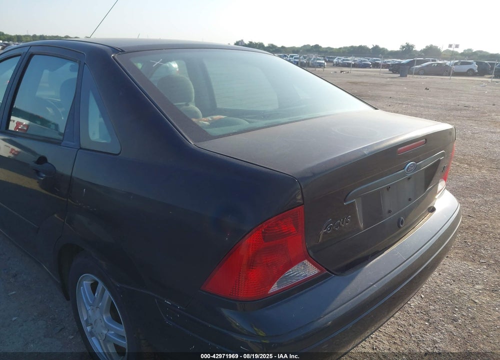 2002 FORD FOCUS SE VIN: 1FAFP34392W288926