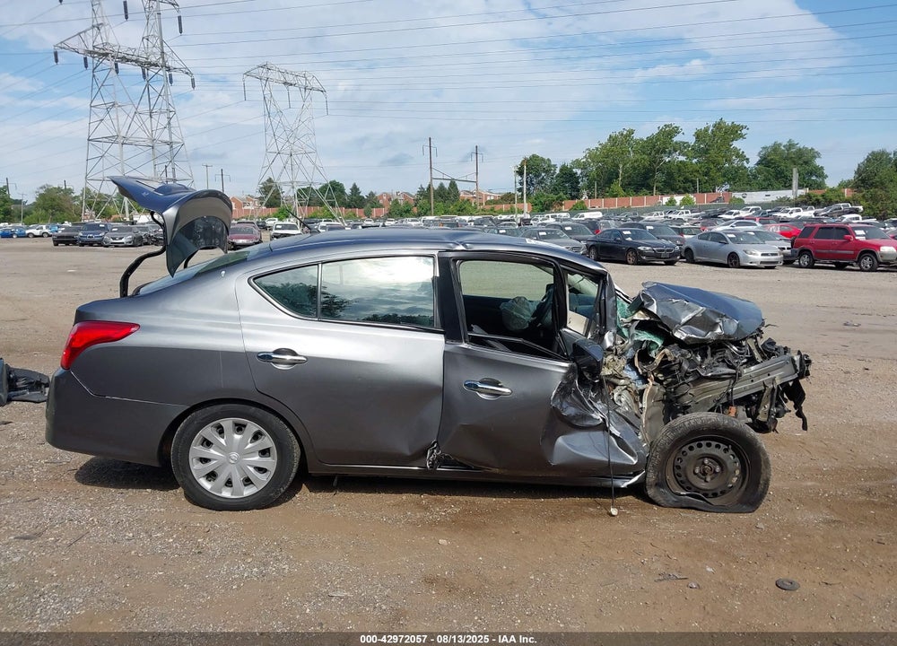 2019 NISSAN VERSA VIN: 3N1CN7AP1KL880296