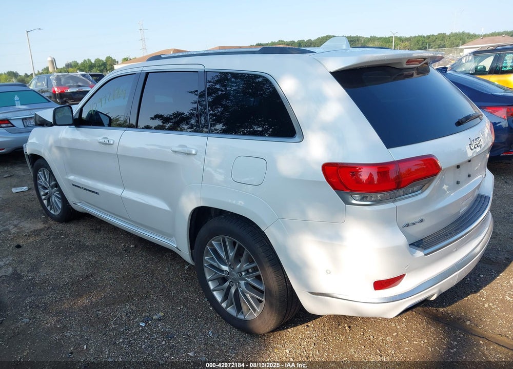2018 JEEP GRAND CHEROKEE VIN: 1C4RJFJG2JC260323