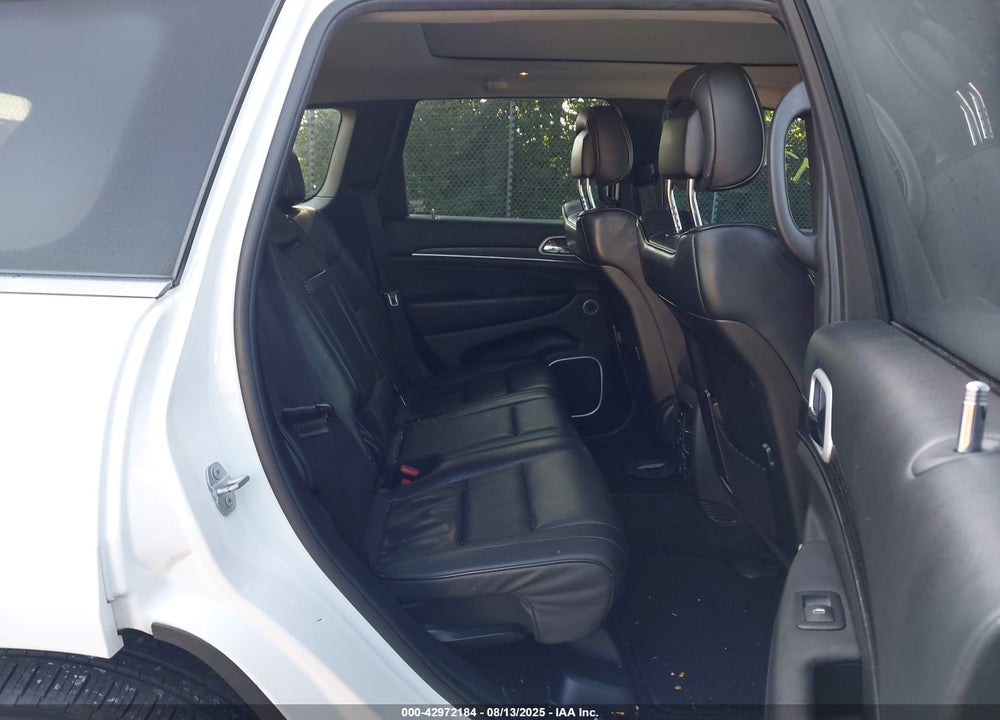 2018 JEEP GRAND CHEROKEE VIN: 1C4RJFJG2JC260323