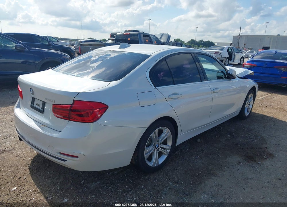 2018 BMW 3 SERIES VIN: WBA8B9G53JNU99252