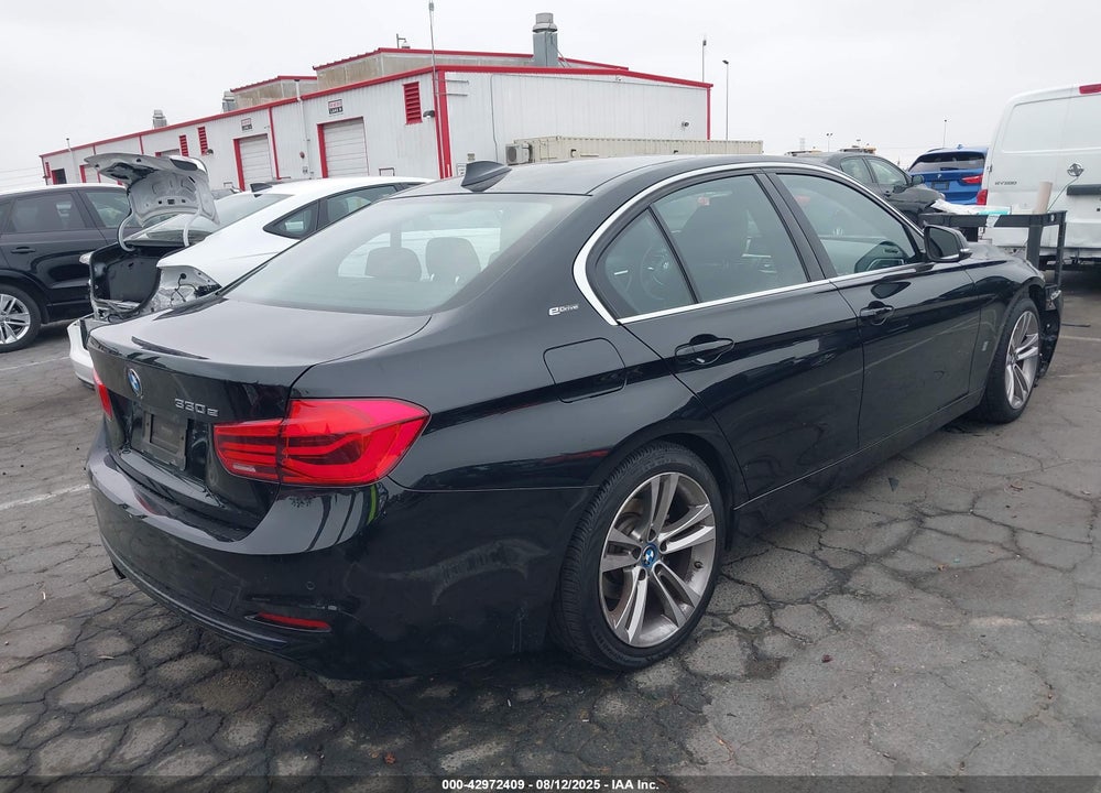 2018 BMW 3 SERIES VIN: WBA8E1C51JA758777