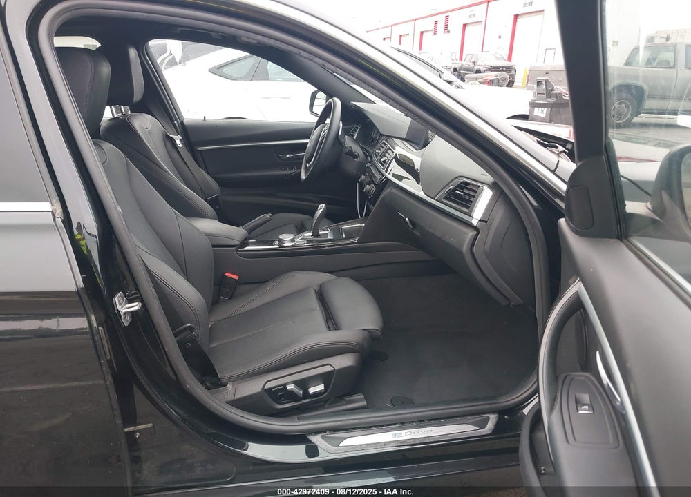 2018 BMW 3 SERIES VIN: WBA8E1C51JA758777