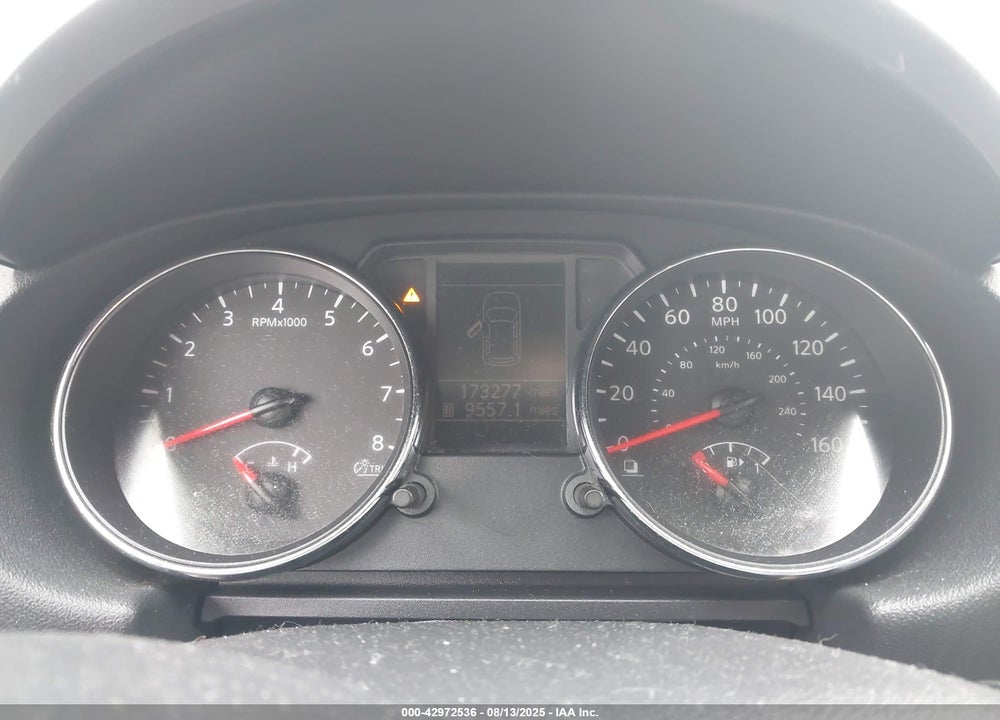 2011 NISSAN ROGUE VIN: JN8AS5MV0BW678172