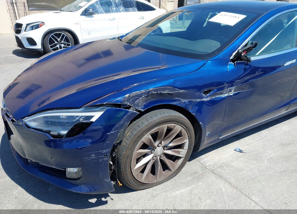 2017 TESLA MODEL S VIN: 5YJSA1E2XHF230521