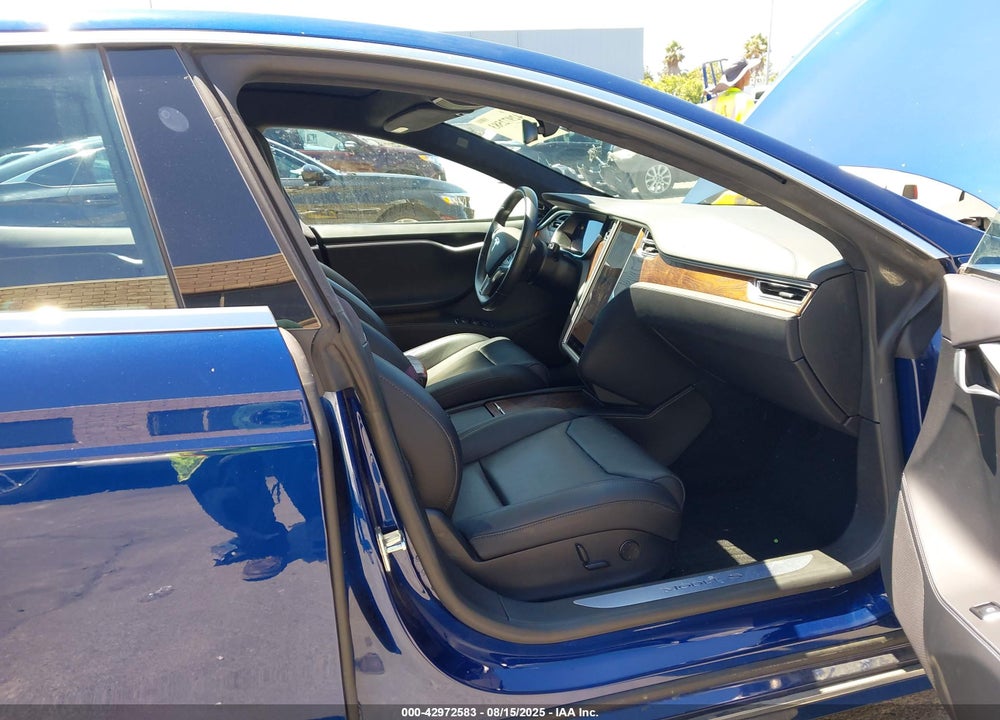 2017 TESLA MODEL S VIN: 5YJSA1E2XHF230521