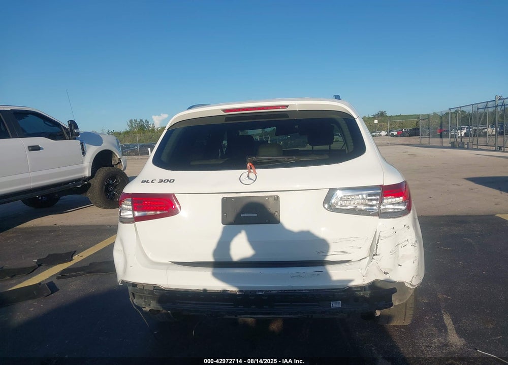 2017 MERCEDES-BENZ GLC CLASS VIN: WDC0G4JB1HV005526