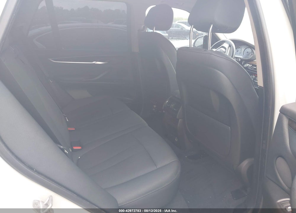 2015 BMW X5 VIN: 5UXKR0C53F0K53794
