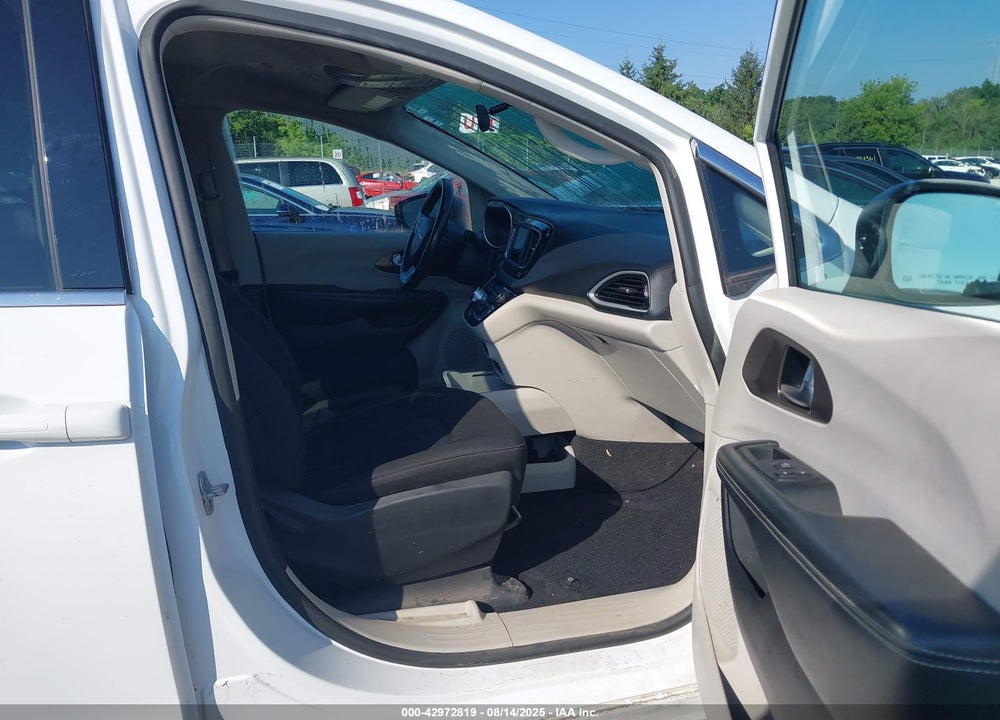 2020 CHRYSLER VOYAGER LX VIN: 2C4RC1CG7LR281706