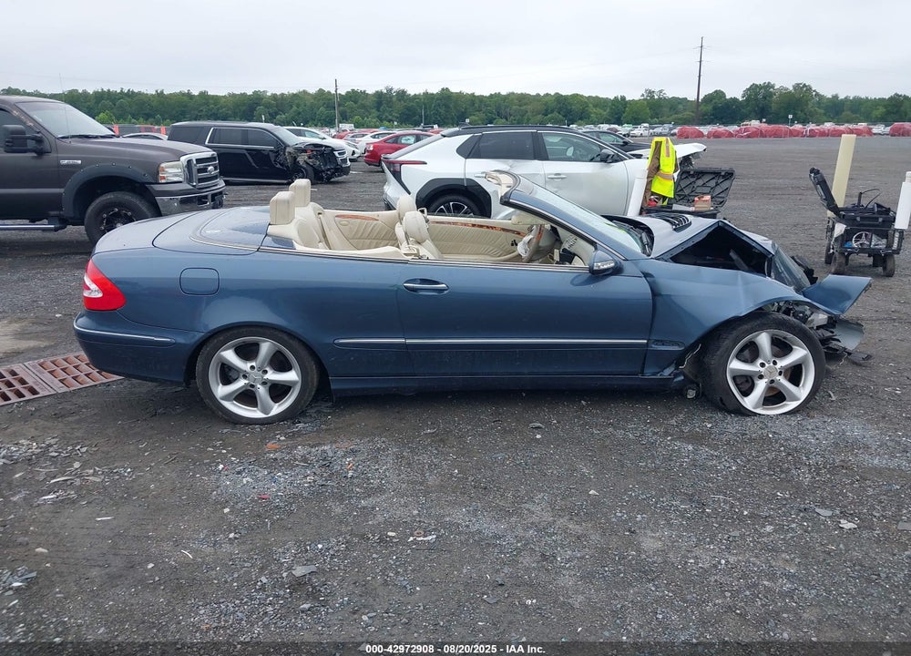 2005 MERCEDES-BENZ CLK 320 VIN: WDBTK65G75T049166