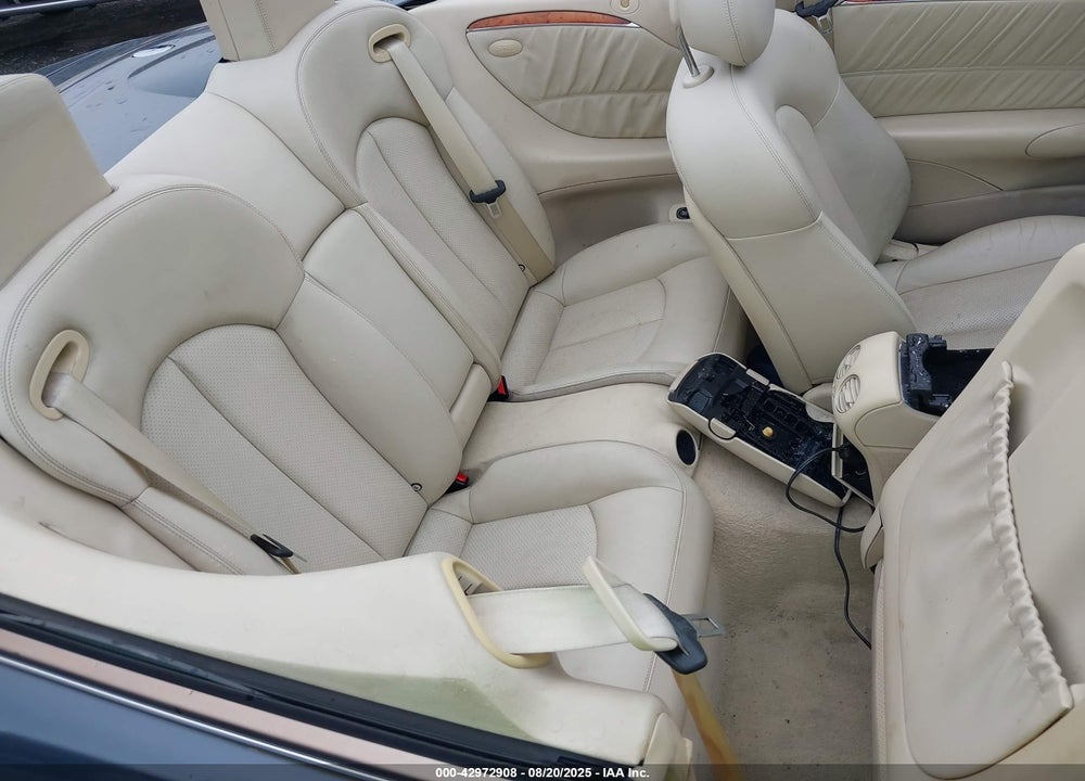 2005 MERCEDES-BENZ CLK 320 VIN: WDBTK65G75T049166