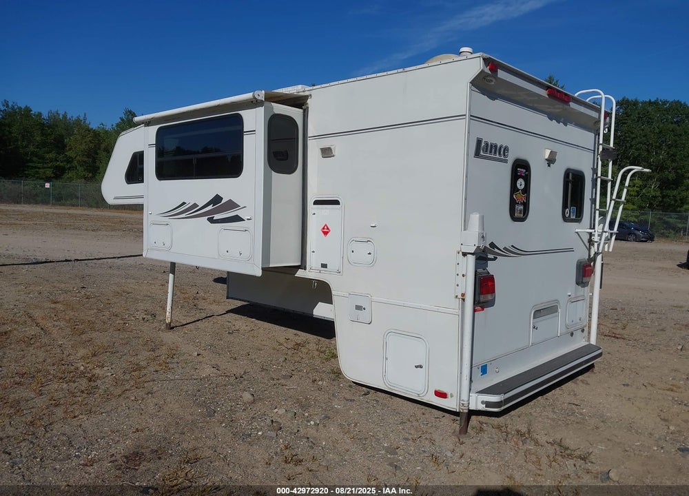 2002 LANCE 1161 VIN: 00000000000149723