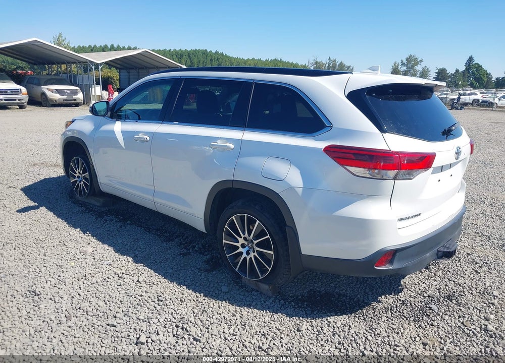 2017 TOYOTA HIGHLANDER VIN: 5TDJZRFH7HS408063