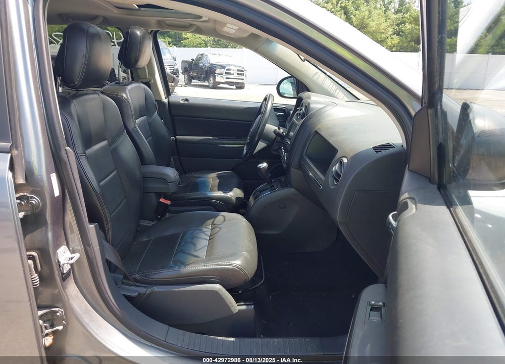 2012 JEEP COMPASS VIN: 1C4NJDCB5CD603823