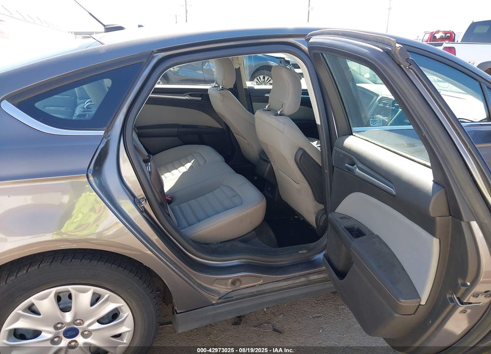 2014 FORD FUSION S VIN: 3FA6P0G76ER178159